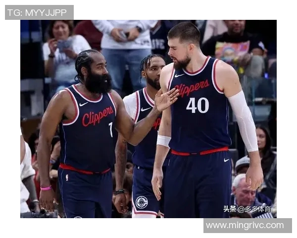 NBA西部格局再生变!太阳居第7,开拓者陷连败,快船三连胜冲刺 NBA西部格局再生变!太阳居第7,开拓者陷连败,快船三连胜冲刺