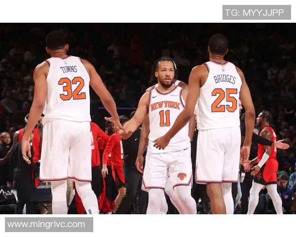 文胖：尼克斯去年夏天&现在都能得到字母 但他们认为不应破坏现状